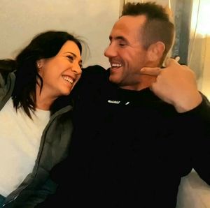 Meet your Posher, Brentabis